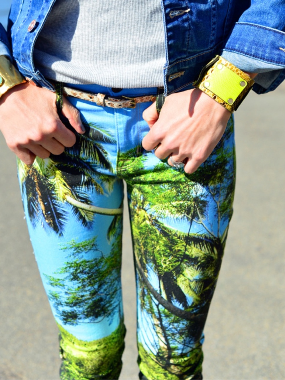 HUDSON SKY BLUE PALM TREE PRINT PATTERN MID RISE SUPER SKINNY JEANS SIZE 26